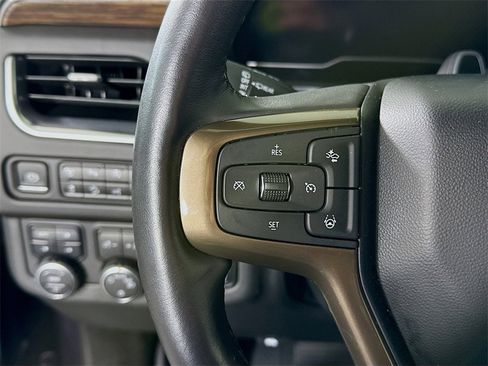 Used 2024 Chevrolet Suburban High Country w/ Advanced Technology Package image 22