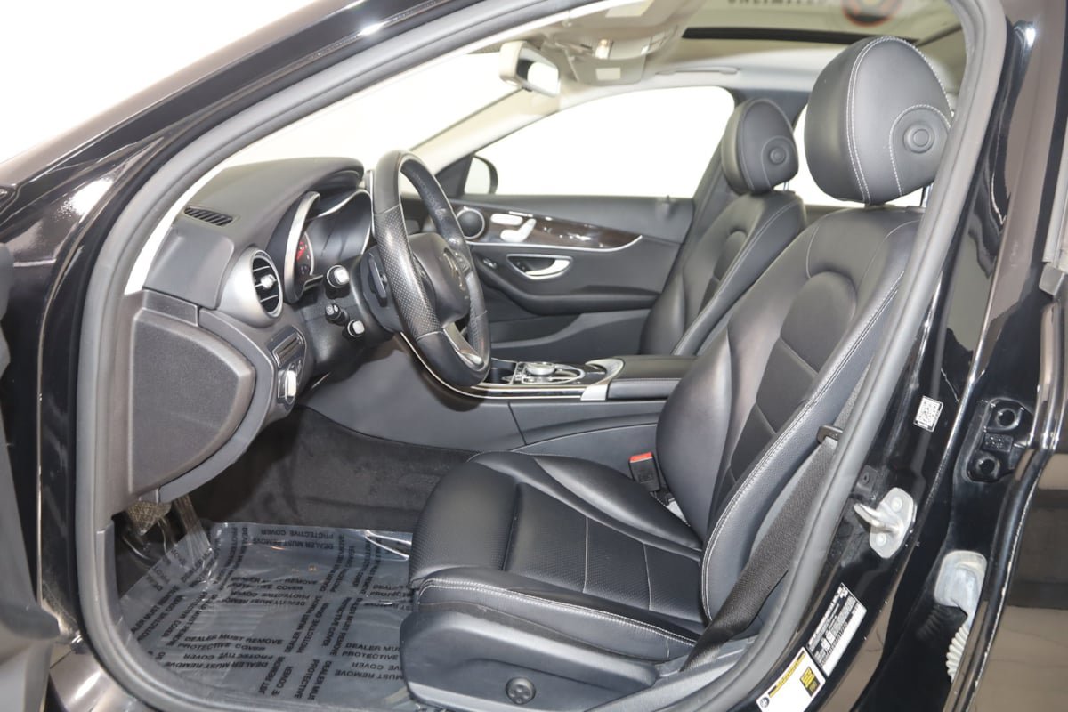 Used 2017 Mercedes-Benz C 300 4MATIC Sedan image 12