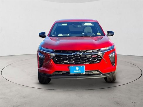 New 2026 Chevrolet Trax RS image 2