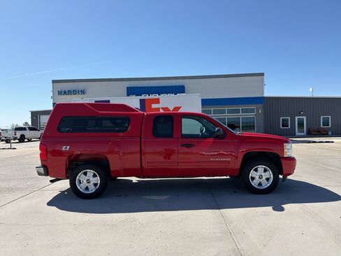 Used 2011 Chevrolet Silverado 1500 LT w/ All-Star Edition AWD/4WD image 6