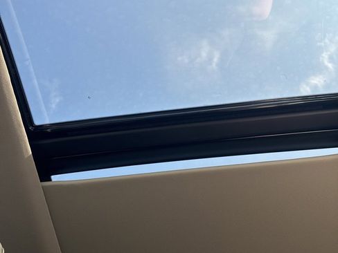 New 2025 Nissan Murano SL image 34