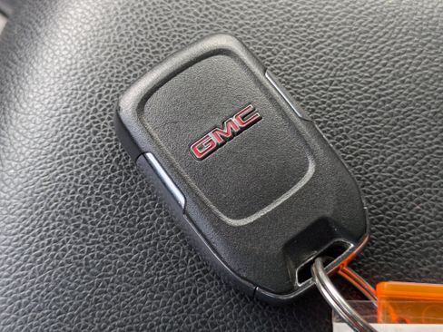 Used 2023 GMC Acadia Denali w/ Denali Ultimate Package image 26