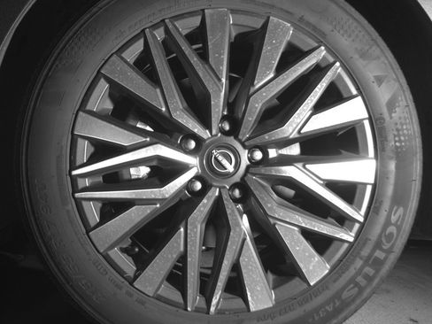 Used 2025 Nissan Altima 2.5 SV image 12