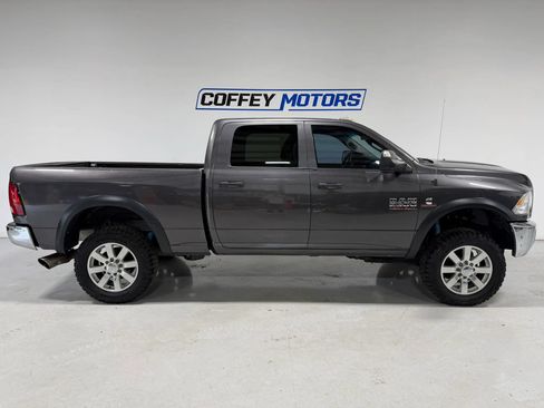 Used 2018 RAM 2500 Tradesman w/ Chrome Appearance Group AWD/4WD image 7