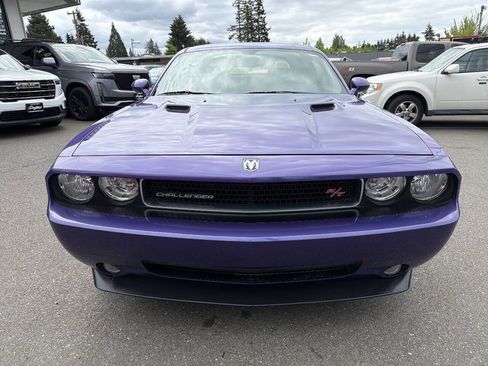 Used 2010 Dodge Challenger R/T RWD image 12