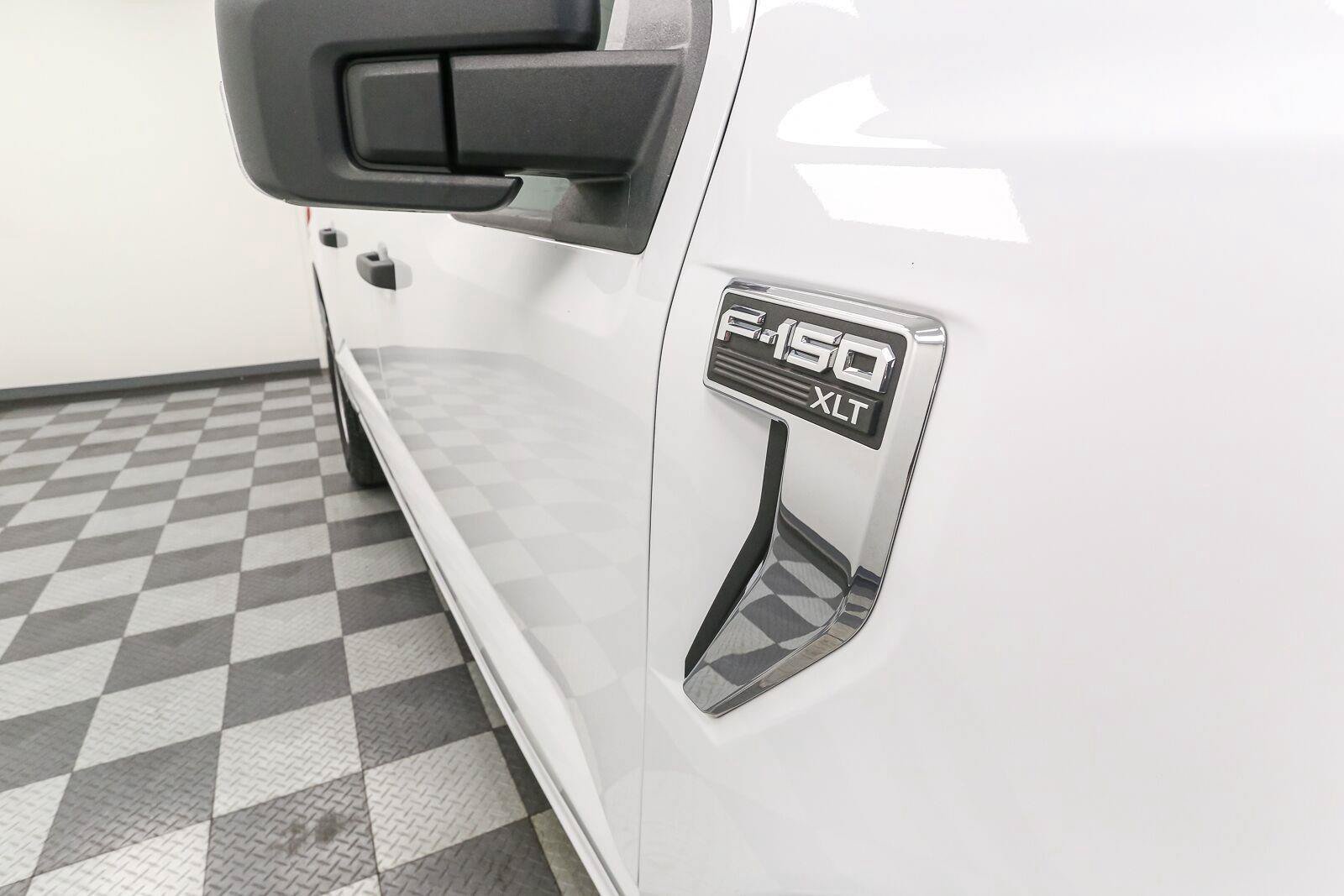 Used 2023 Ford F150 XLT w/ Trailer Tow Package AWD/4WD image 7