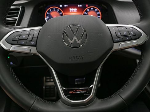 Certified 2025 Volkswagen Atlas Peak Edition SE AWD/4WD image 36