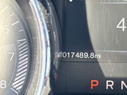 Used 2017 Ford Mustang GT Premium w/ Equipment Group 401A RWD image 21
