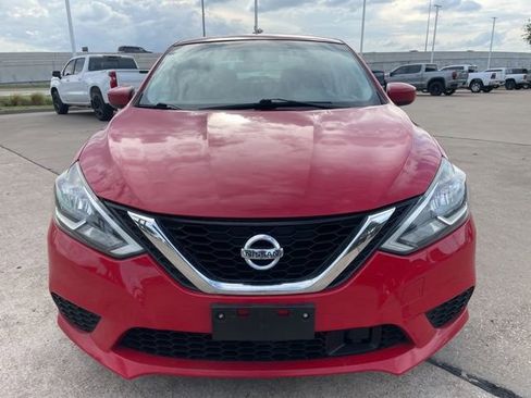Used 2018 Nissan Sentra SV image 2