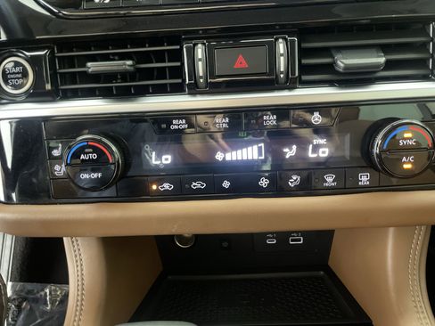 Certified 2024 Nissan Pathfinder Platinum w/ Cargo Package image 20