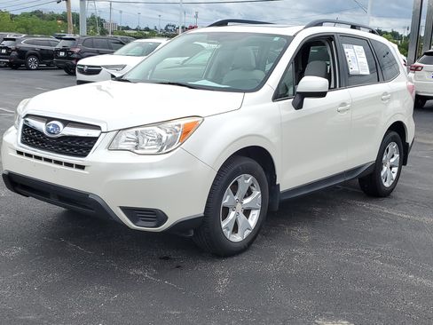 Used 2015 Subaru Forester 2.5i Premium w/ All-Weather Package AWD/4WD image 33