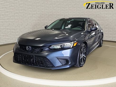 Used 2023 Honda Civic LX image 1