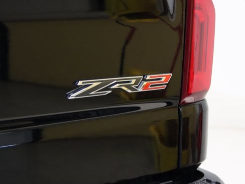 Used 2022 Chevrolet Silverado 1500 ZR2 w/ Technology Package image 19