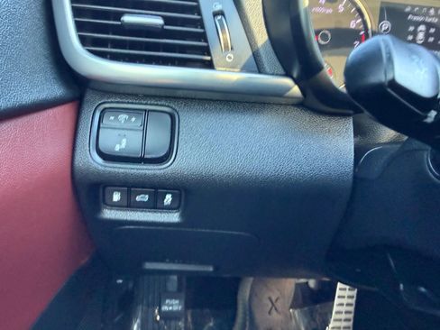 Used 2016 Kia Optima SX w/ Launch Edition Package image 29