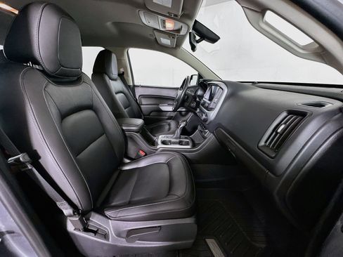 Used 2022 Chevrolet Colorado LT w/ Luxury Package AWD/4WD image 29