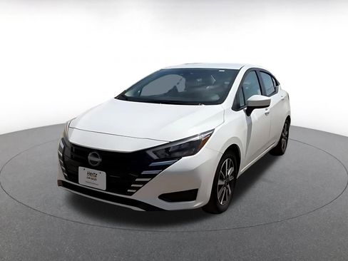 Used 2025 Nissan Versa SV FWD image 7