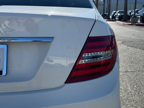 Used 2013 Mercedes-Benz C 250 Luxury image 20