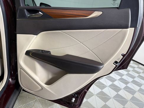 Used 2019 Lincoln MKC Select w/ Select Plus Package image 17