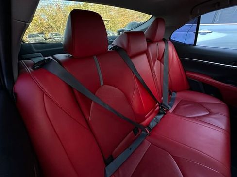 Used 2020 Toyota Camry XSE image 33