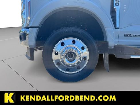 Used 2025 Ford F450 Lariat w/ FX4 Off-Road Package AWD/4WD image 9