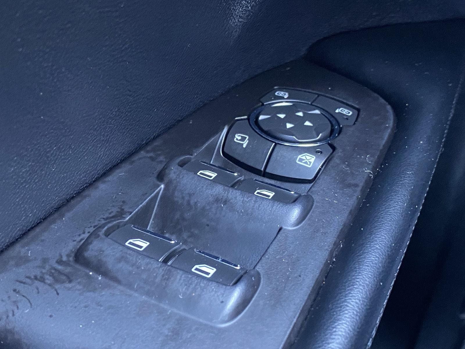 Used 2019 Lincoln Nautilus Select AWD/4WD image 21