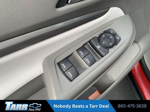 Used 2022 Chevrolet Bolt EUV Premier w/ Super Cruise Package FWD image 15