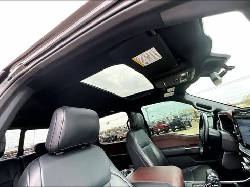 Used 2021 Ford F150 Lariat w/ Equipment Group 502A High image 27