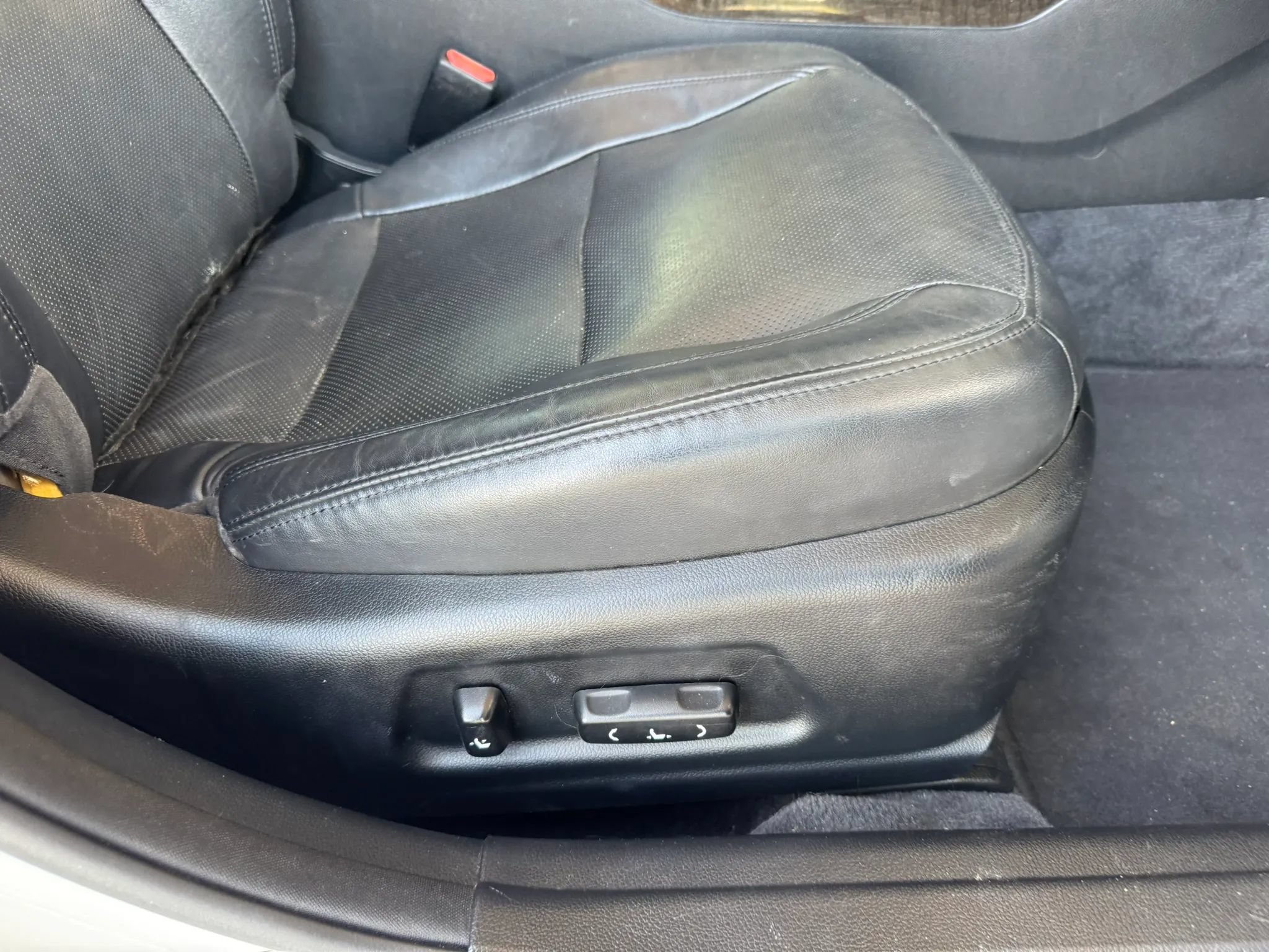 Used 2016 Kia Cadenza Premium FWD image 23