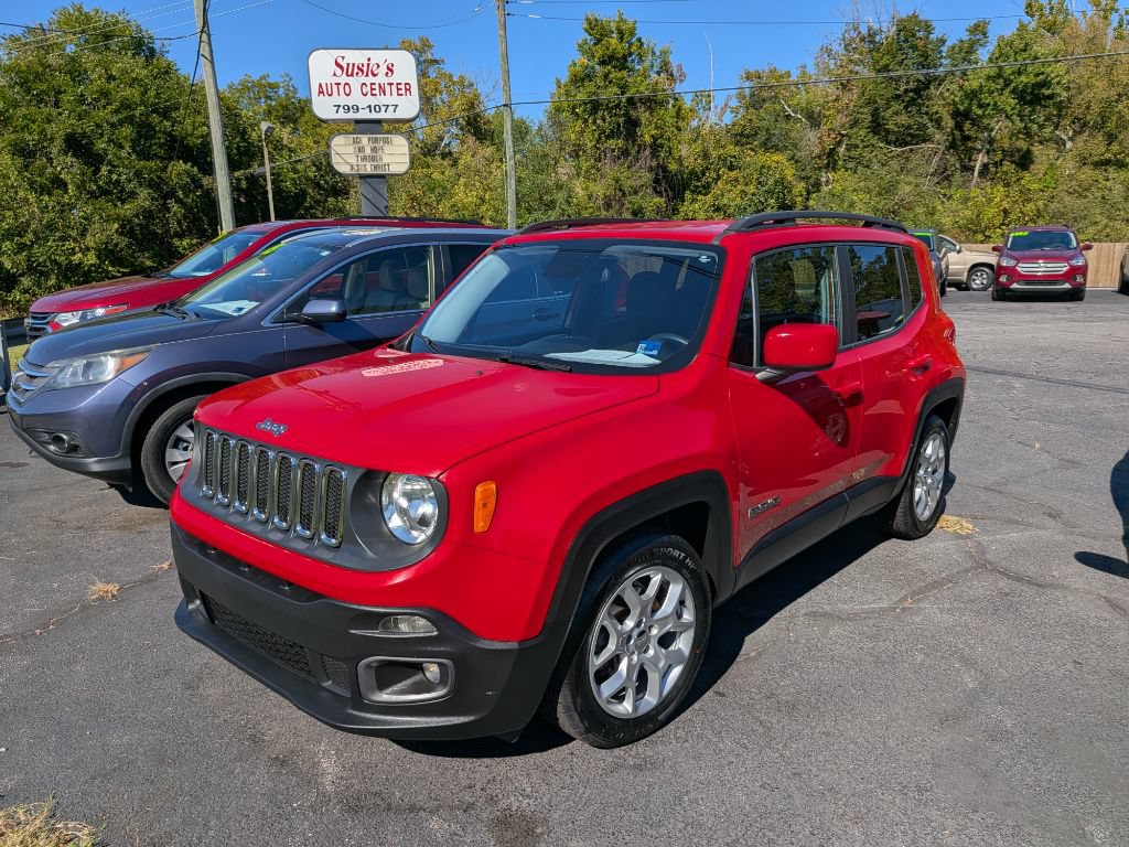 Used 2015 Jeep Renegade Latitude w/ Cold Weather Group FWD image 1