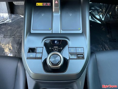 Certified 2026 Toyota bZ Woodland AWD/4WD image 31