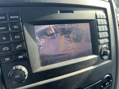 Used 2018 Mercedes-Benz Sprinter 2500 image 24