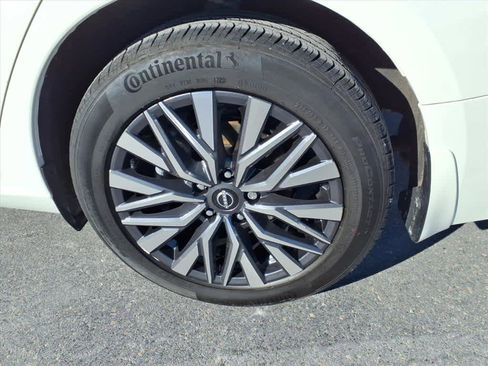 Certified 2023 Nissan Altima 2.5 SV image 9