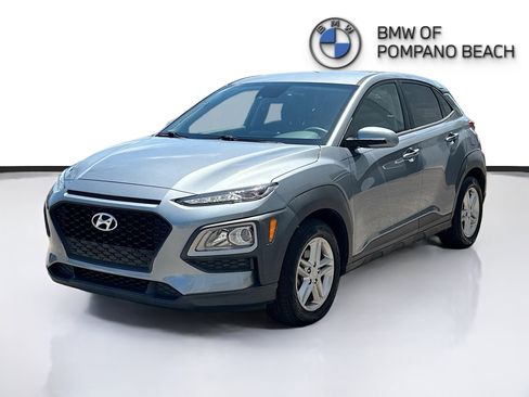 Used 2021 Hyundai Kona SE FWD image 3