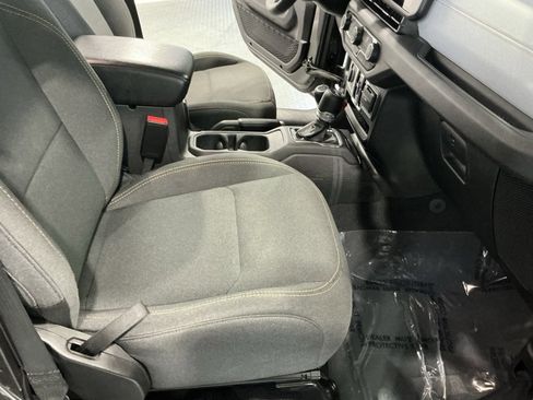 Used 2024 Jeep Wrangler Sport S image 19