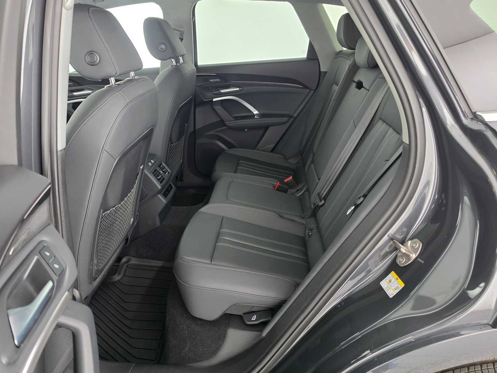 Used 2025 Audi Q5 Premium Plus w/ Premium Plus AWD/4WD image 16
