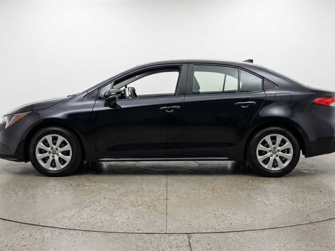 Used 2025 Toyota Corolla LE image 5