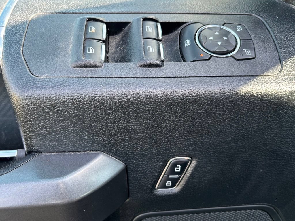 Used 2020 Ford F150 XLT w/ Equipment Group 302A Luxury AWD/4WD image 13