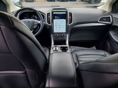Used 2024 Ford Edge SEL w/ Convenience Package AWD/4WD image 6