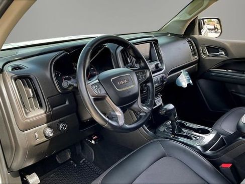 Used 2016 GMC Canyon SLE w/ All Terrain Package AWD/4WD image 17