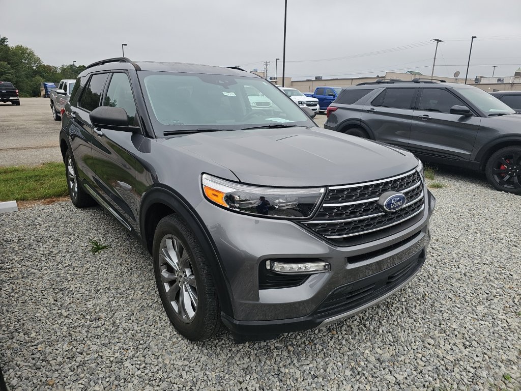 Used 2022 Ford Explorer XLT w/ Equipment Group 202A AWD/4WD image 6