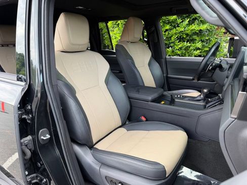 Used 2024 Lexus GX 550 AWD/4WD image 33