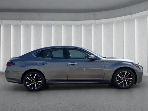 Used 2015 INFINITI Q70 3.7 image 6