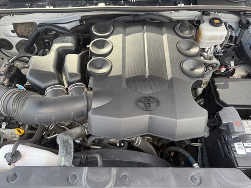 Certified 2019 Toyota 4Runner SR5 Premium AWD/4WD image 20