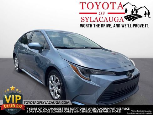 Used 2026 Toyota Corolla LE FWD image 1