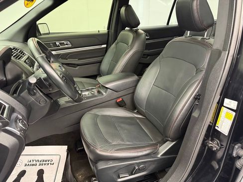 Used 2018 Ford Explorer Sport w/ Equipment Group 401A AWD/4WD image 40