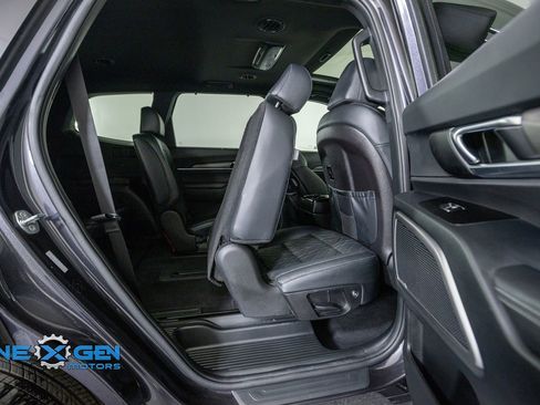 Used 2025 Kia Telluride EX X-Line AWD/4WD image 38