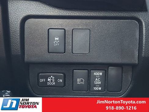 Used 2020 Toyota Tacoma TRD Off-Road image 24