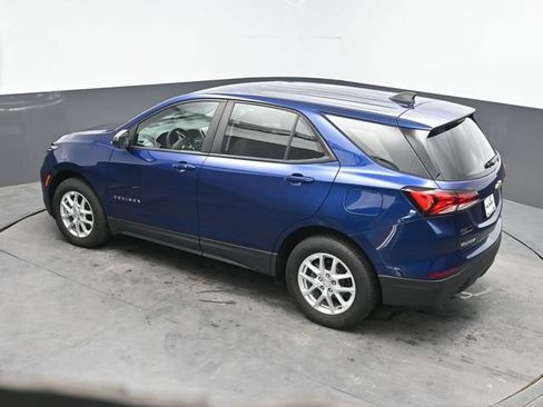 Used 2022 Chevrolet Equinox LS AWD/4WD image 32