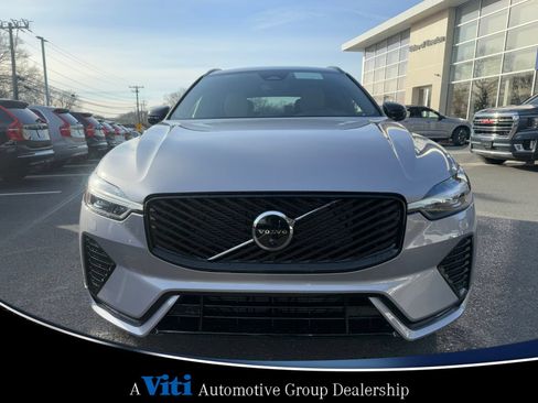 Used 2026 Volvo XC60 B5 Plus w/ Protection Package Premier AWD/4WD image 3