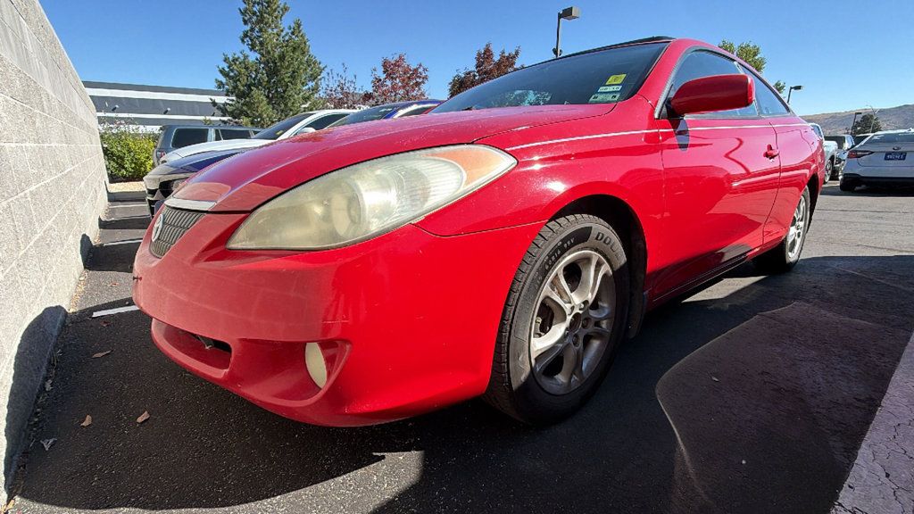 Used 2004 Toyota Solara SE FWD image 4